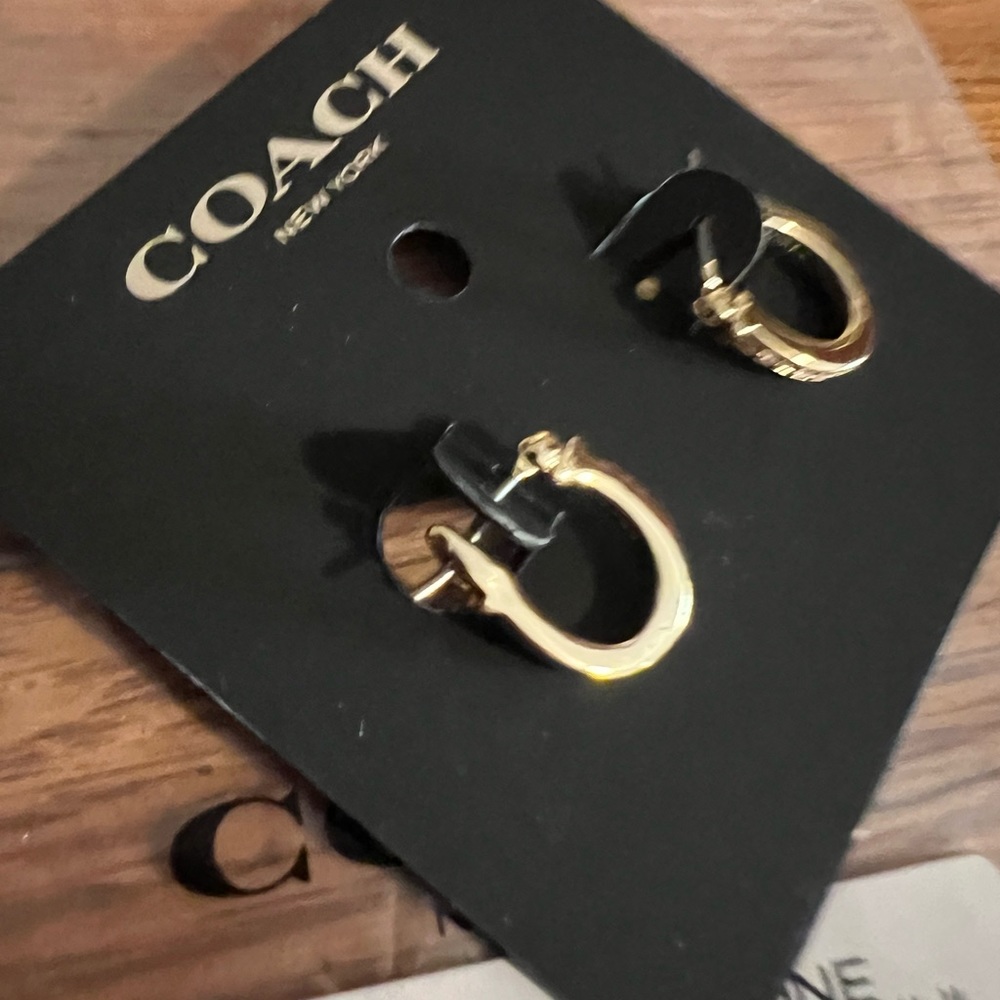 Coach Pave Signature Huggie Earrings new with tags - Picture 4 of 8